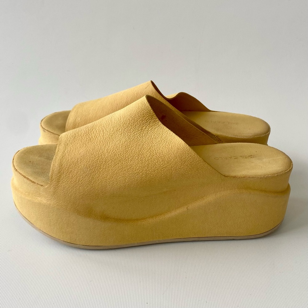 Del Carlo 100% genuine yellow leather platform sandals. 💛